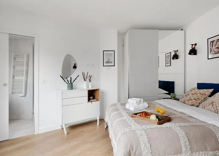 아파트 Serenty - 2Br - Arc De Triomphe & Champs-Elysees