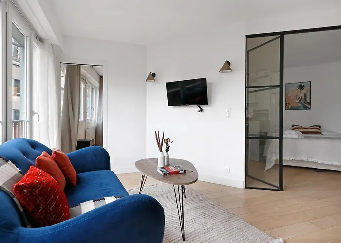 Serenty - 2Br - Arc De Triomphe & Champs-Elysees 파리