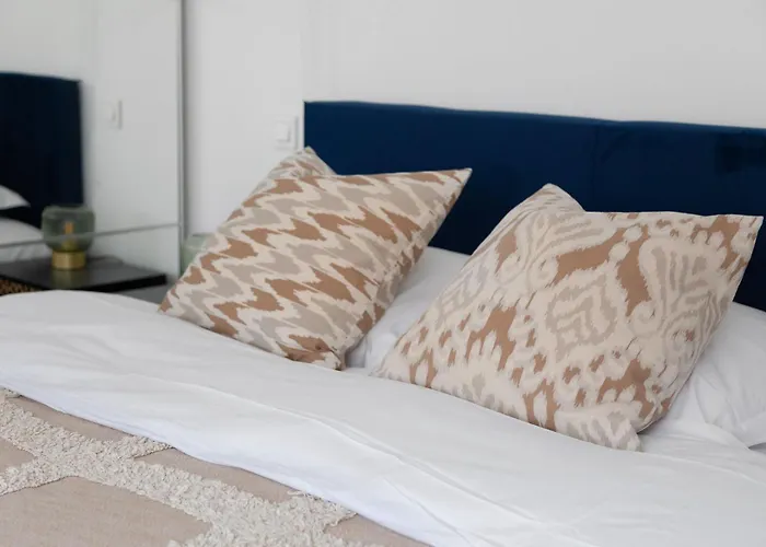 Serenty - 2Br - Arc De Triomphe & Champs-Elysees 파리